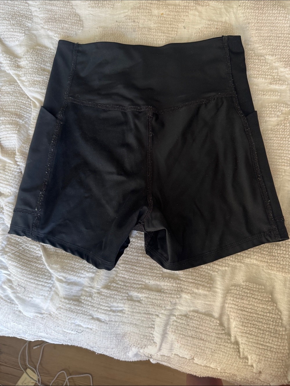 Handmade High-Waist Active Bike Shorts with Pockets - Picture 2 of 2
